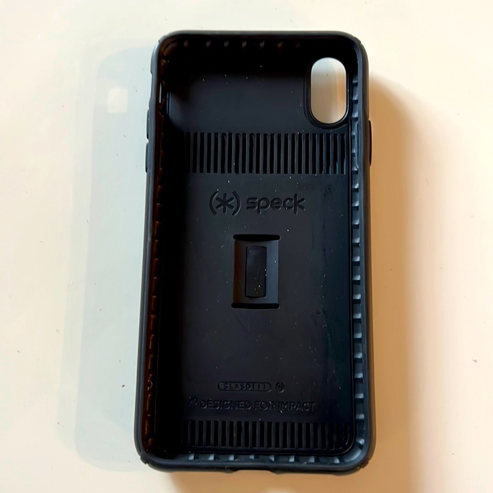 speck wallet case for IPhone XS Max. Black